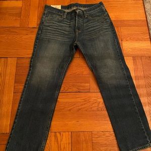 Men Jeans straight 32” x 30”